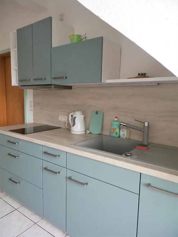Apartment Bayreuth, Grosse Ferienwohnung Im Haus Mit Kunst, 3 Schlafzimmer, Kueche, Parkplatz 0*, Bayreuth