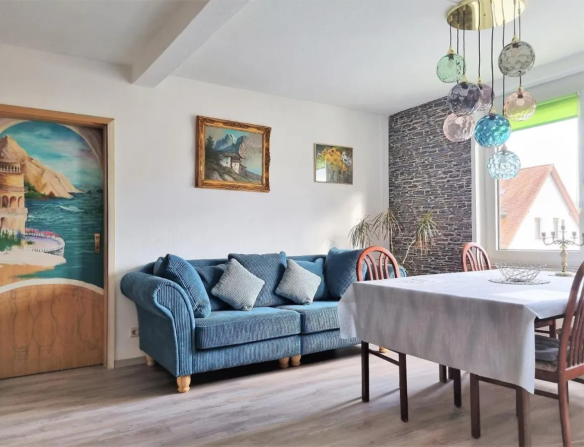 Apartment Bayreuth, Grosse Ferienwohnung Im Haus Mit Kunst, 3 Schlafzimmer, Kueche, Parkplatz 0*, Bayreuth