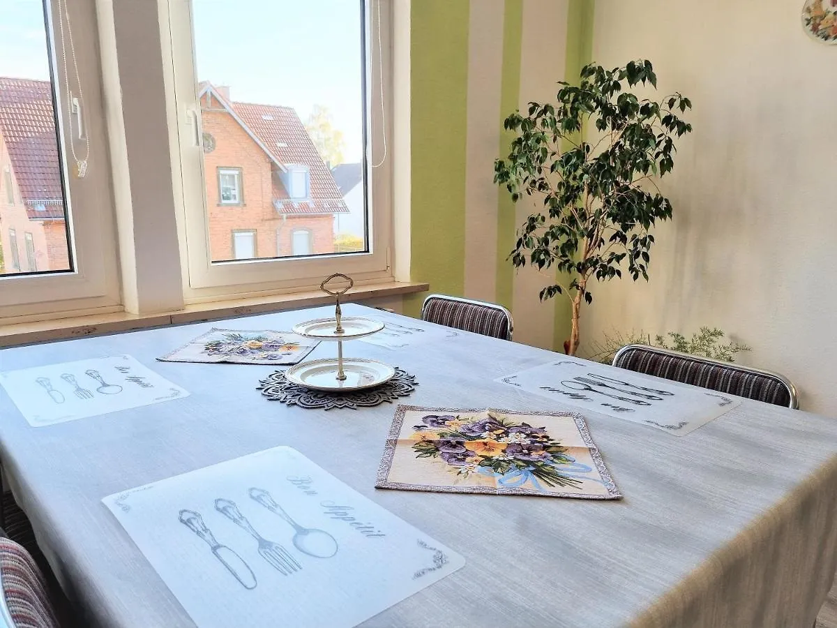 Apartment Bayreuth, Grosse Ferienwohnung Im Haus Mit Kunst, 3 Schlafzimmer, Kueche, Parkplatz Niemcy