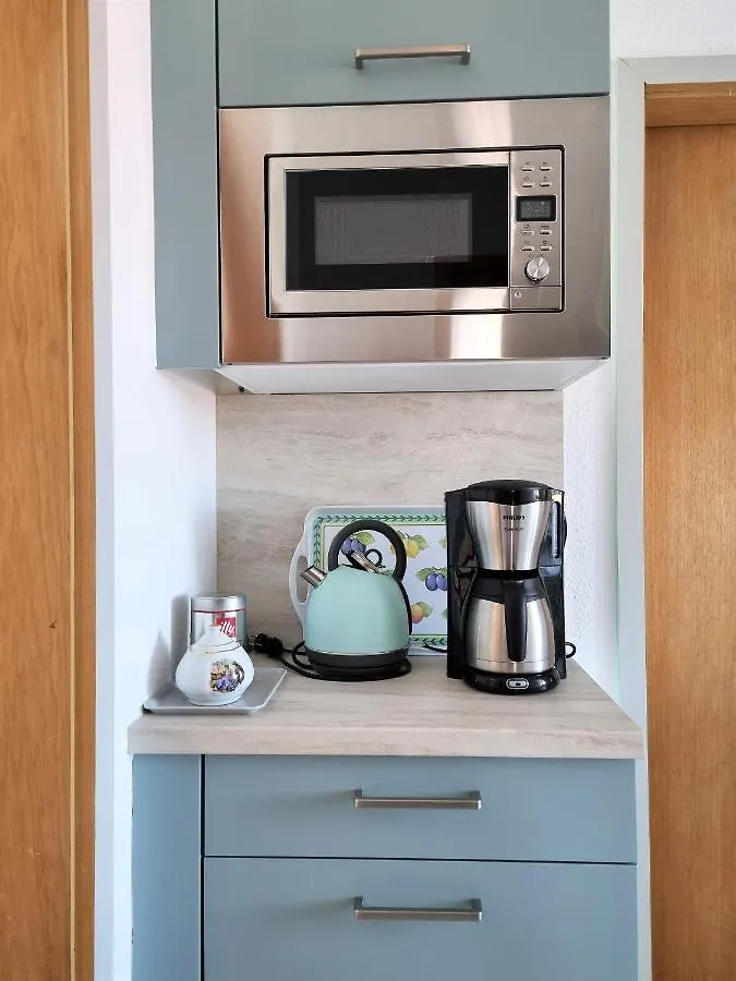 Apartment Bayreuth, Grosse Ferienwohnung Im Haus Mit Kunst, 3 Schlafzimmer, Kueche, Parkplatz