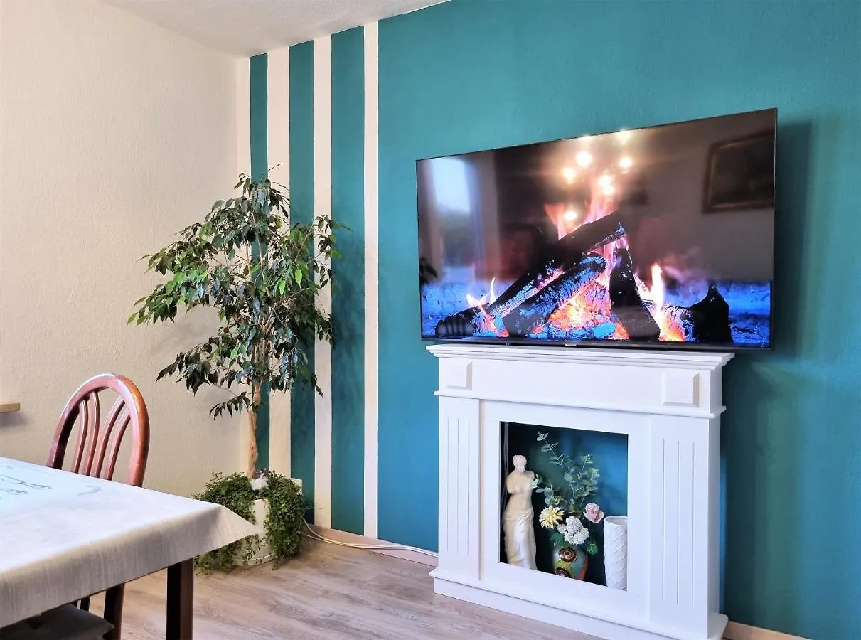 Apartment Bayreuth, Grosse Ferienwohnung Im Haus Mit Kunst, 3 Schlafzimmer, Kueche, Parkplatz