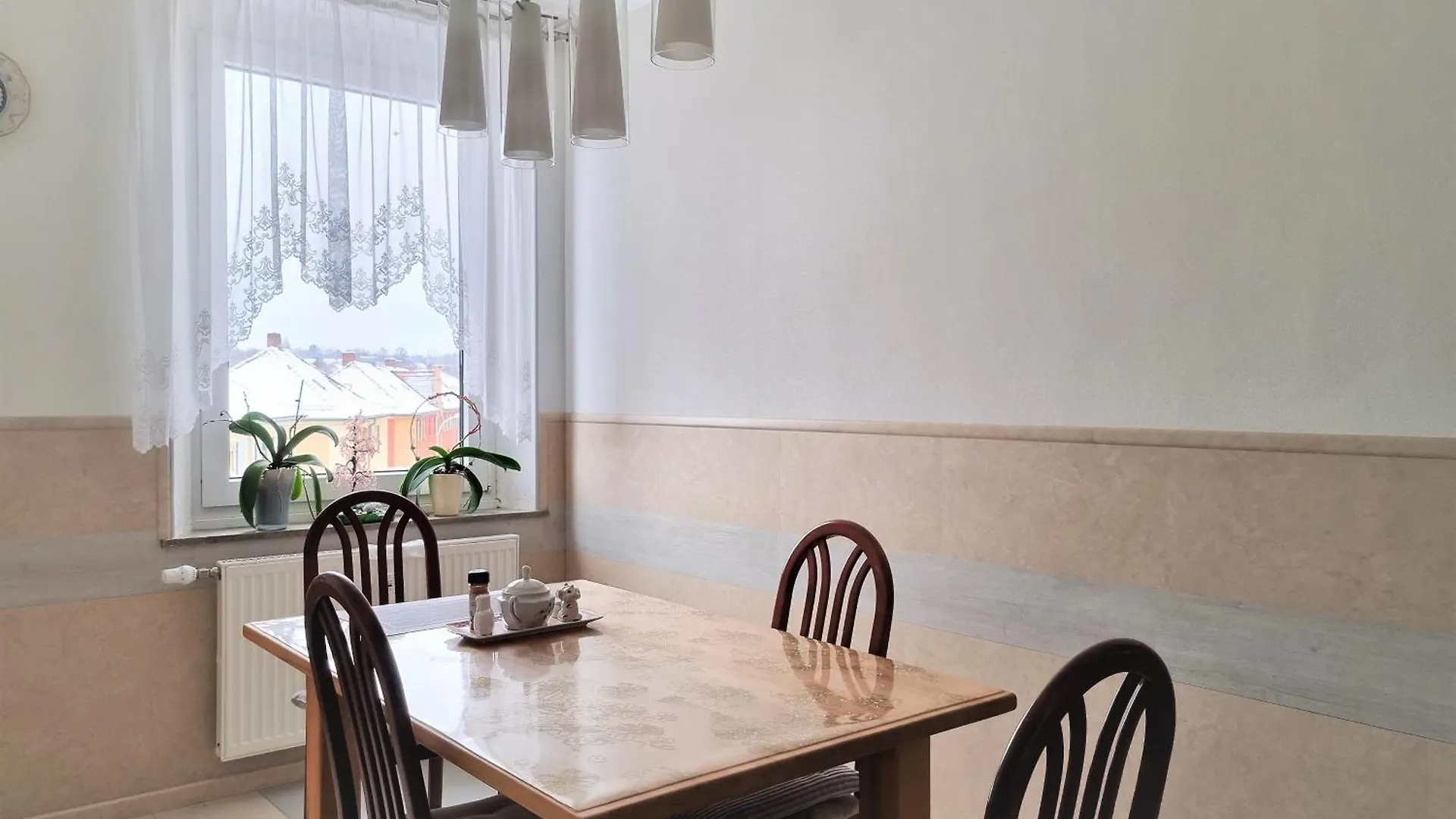 Apartment Bayreuth, Grosse Ferienwohnung Im Haus Mit Kunst, 3 Schlafzimmer, Kueche, Parkplatz 0*, Bayreuth Niemcy